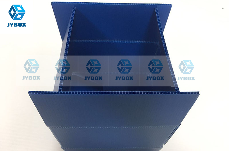 中空板周轉(zhuǎn)箱在工廠車間中的運(yùn)用